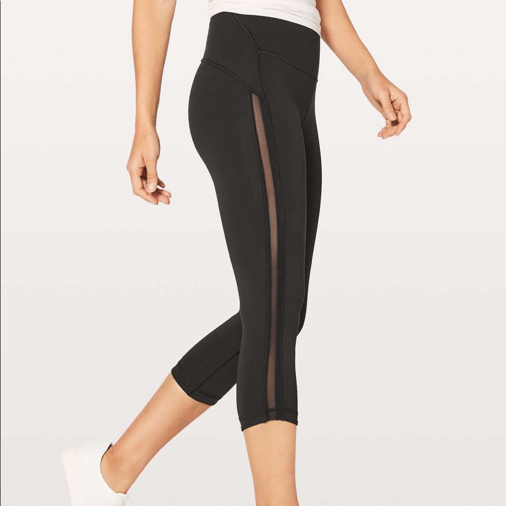 Lululemon Wunder Under Crop Awaken